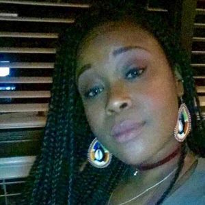 Meet your Posher, Chanesa